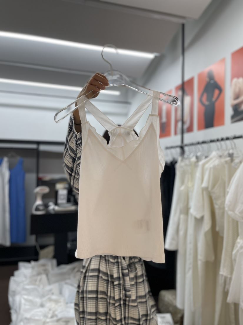 UNANSWERED/MYSTERY韓國直郵東大門代購女裝新品休閑吊帶背心透視羅紋UNANSWERED/MYSTERY吊帶/背心