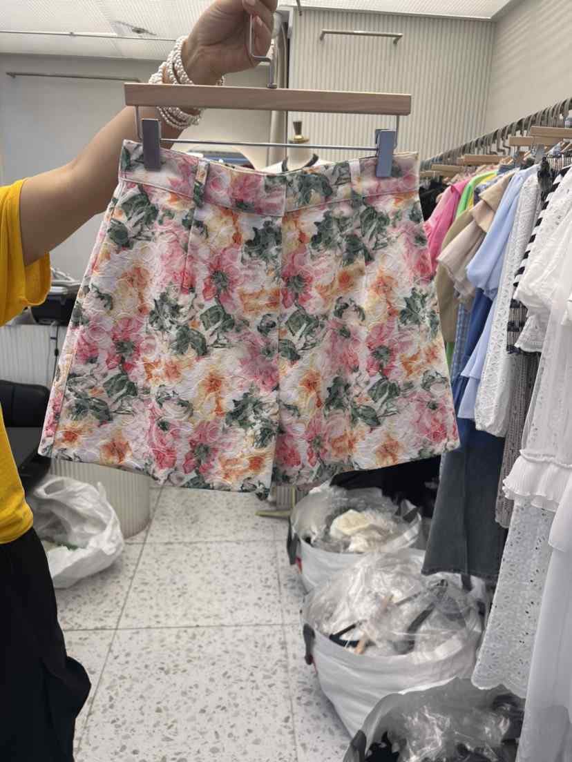 VICTORIA QUEEN韓國直郵女裝新品人氣時尚熱賣真品休閑短褲CAT.S短褲