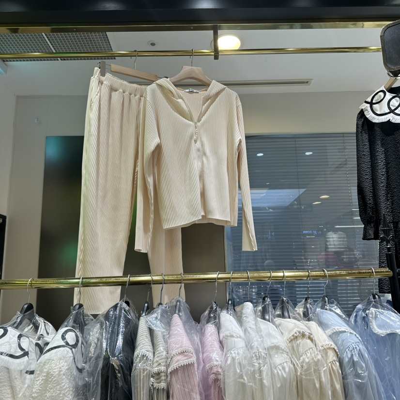 BE&be韓國直郵東大門代購女裝新款熱賣時尚休閑職業真品套裝BE&be套裝