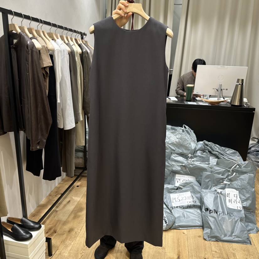 ARVE直郵韓國代購女裝新品推薦24秋冬職業休閑人氣連衣裙ARVE連衣裙