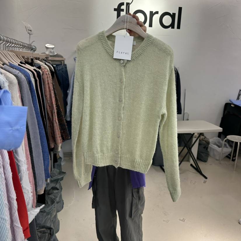 floral韓國直郵東大門實拍女裝新款推薦真品熱賣職業針織衫FLORAL針織衫