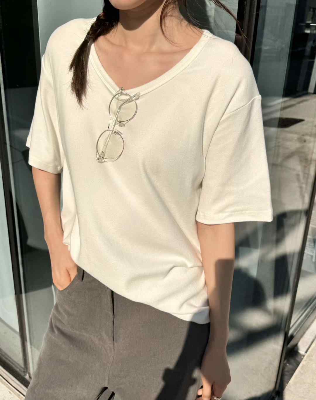 LEREVE韓國直郵東大門實拍女裝新款真品時尚推薦人氣T恤刺繡LEREVET恤