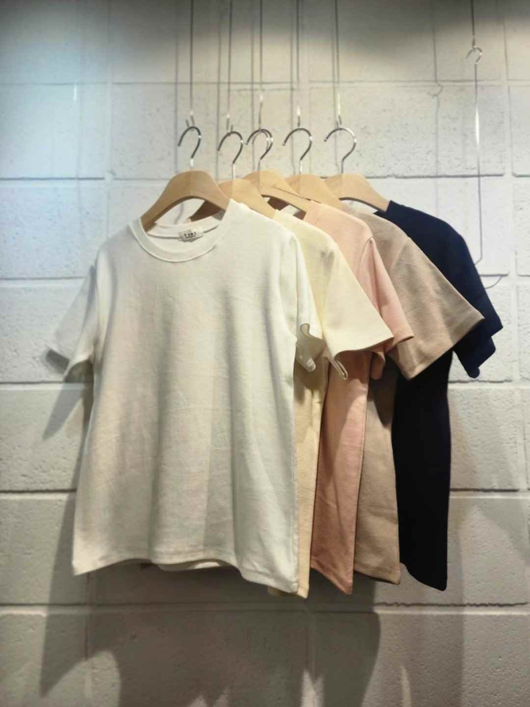 VENI韓國直郵女裝新品人氣真品24秋冬時尚推薦職業熱賣T恤VENIT恤