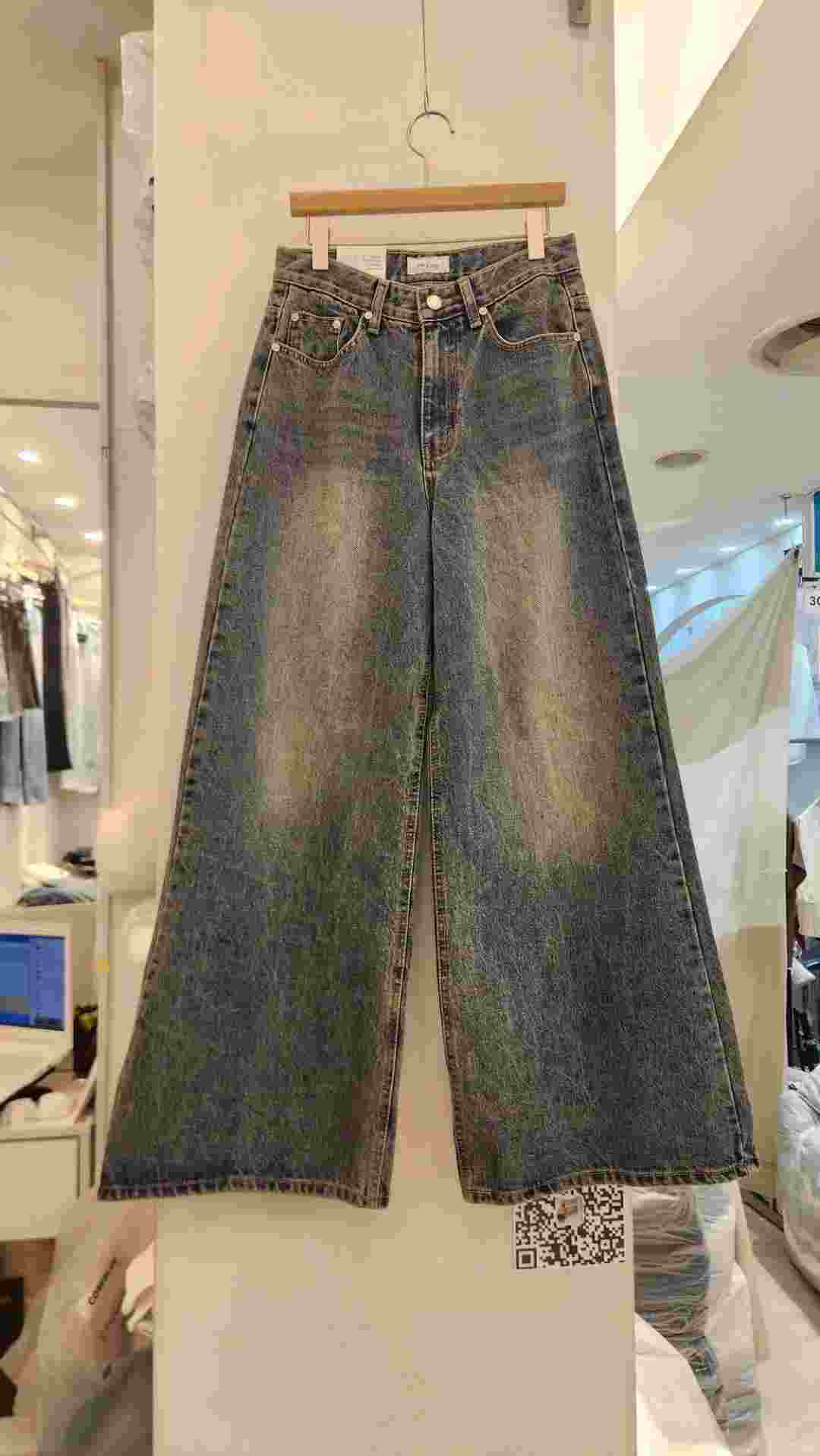 like core/COREBLUE韓國直郵東大門實拍女裝新品熱賣牛仔褲like core/COREBLUE牛仔褲