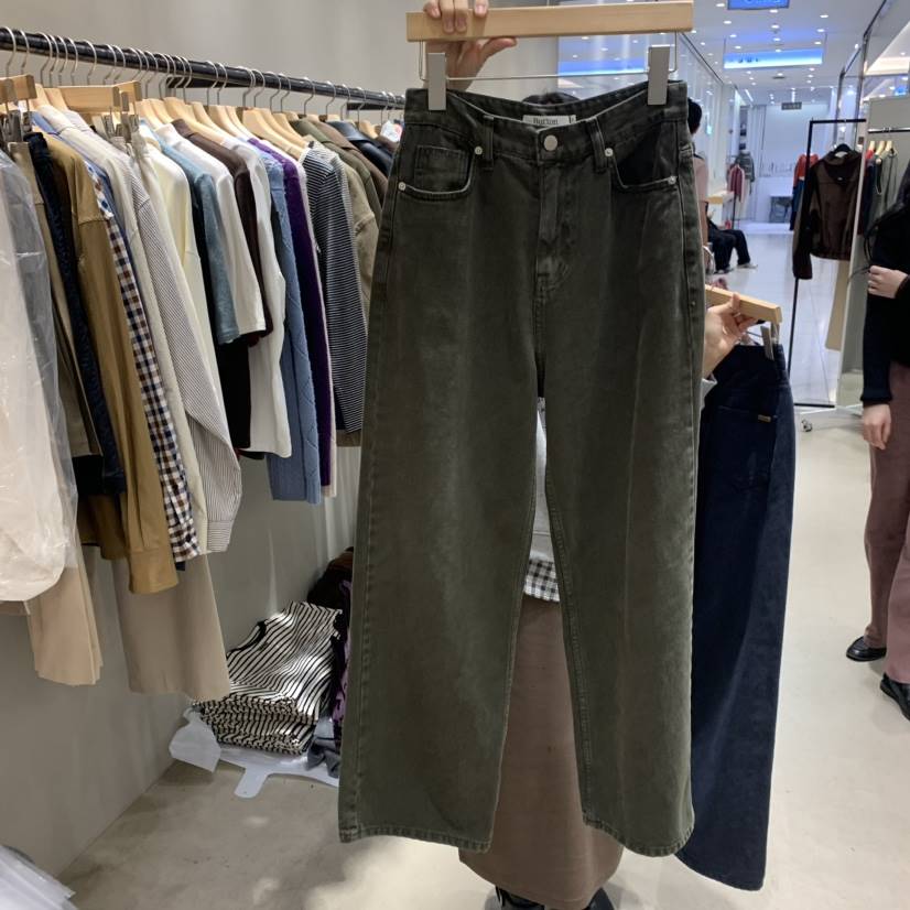 But ton/BOUTIQUE SEOUL韓國直郵女裝新款24秋冬牛仔褲But ton/BOUTIQUE SEOUL牛仔褲