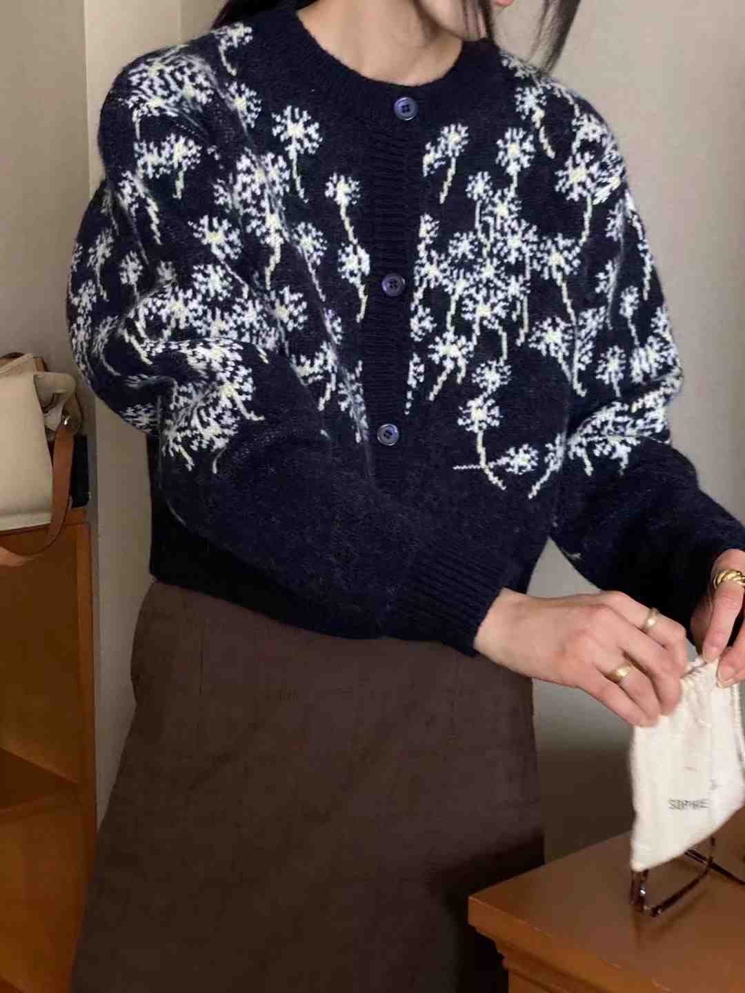 SPUSH（2020-10-12日起此檔口均碼商品，實際出貨會帶1碼或者2碼的尺碼標，直接給貨）韓國直郵東大門代購女裝新款熱賣夾克開衫SPUSH（2020-10-12日起此檔口均碼商品，實際出貨會帶1碼或者2碼的尺碼標，直接給貨）夾克