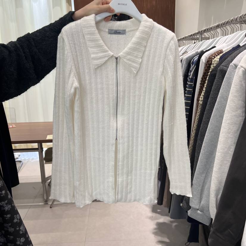 BUCKLE韓國直郵東大門實拍女裝新品推薦人氣休閑時尚毛衣拉鏈BUCKLE毛衣