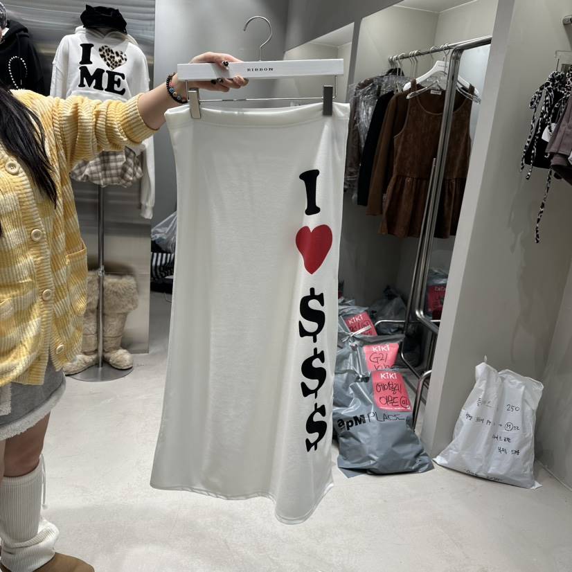 KiKi韓國直郵東大門實拍女裝新品時尚人氣熱賣24秋冬長裙KIKI長裙