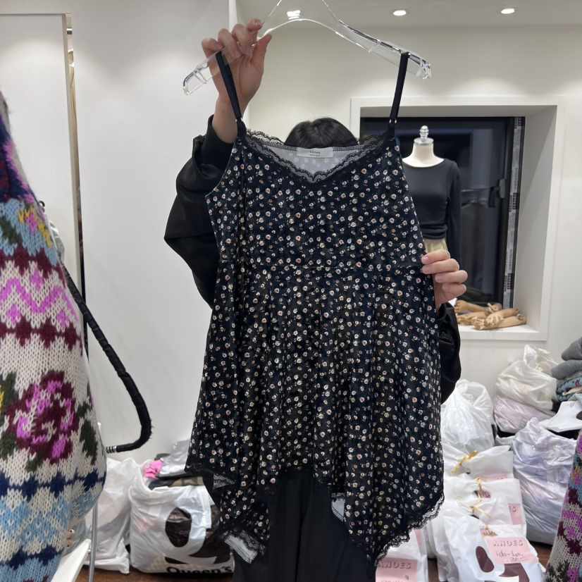 ANOES韓國直郵東大門實拍女裝新品真品推薦熱賣時尚吊帶背心ANOES吊帶/背心