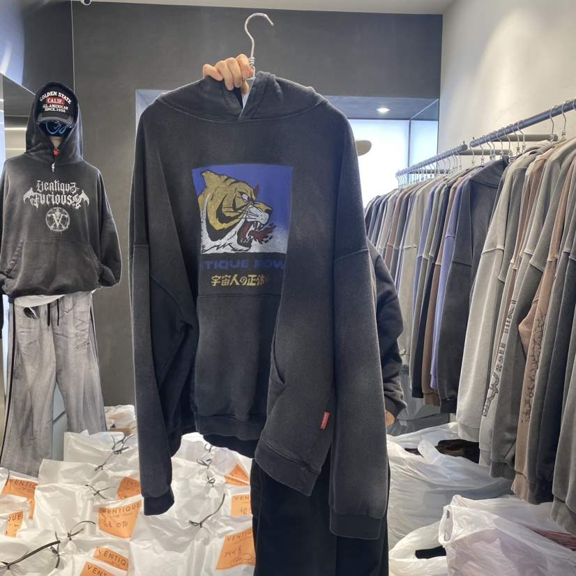 VENTIQUE韓國直郵東大門代購女裝新品時尚真品職業衛衣連帽VENTIQUE-男裝衛衣