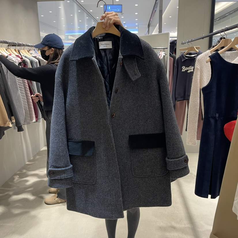 But ton/BOUTIQUE SEOUL-P韓國直郵東大門實拍女裝新款人氣中長款大衣But ton/BOUTIQUE SEOUL中長款大衣