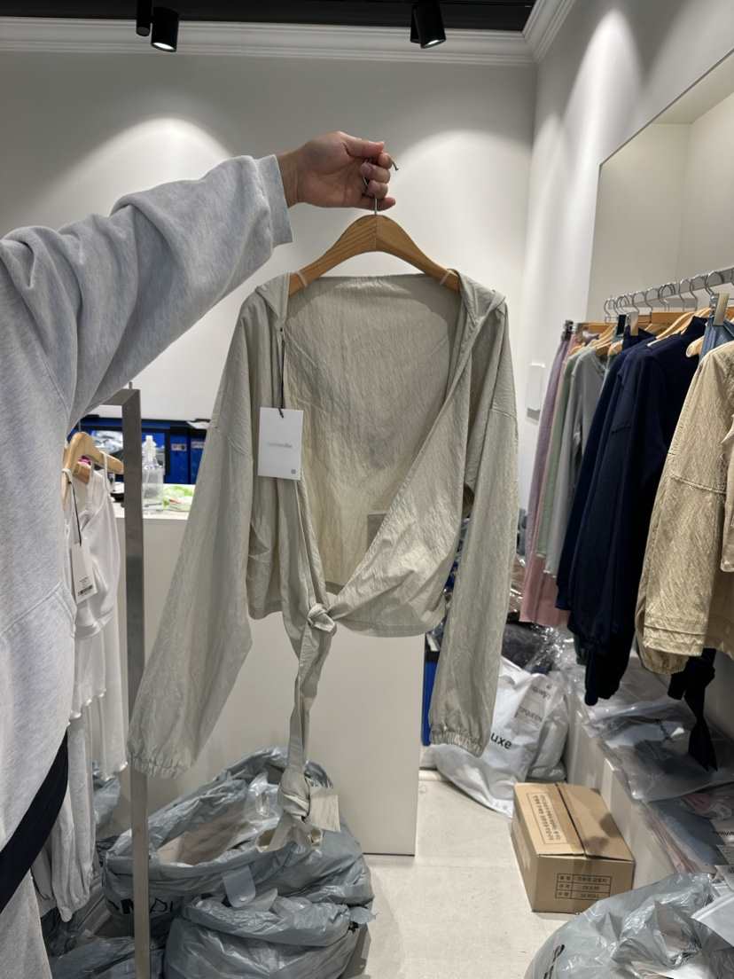 CLOVER韓國直郵東大門代購女裝新品真品時尚推薦襯衫蕾絲衫CLOVER襯衫/蕾絲衫
