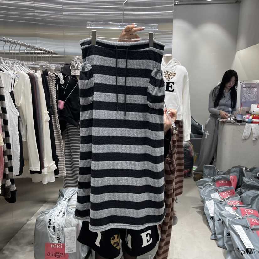 KiKi韓國直郵東大門實拍女裝新品人氣休閑時尚24秋冬長裙口袋KIKI長裙