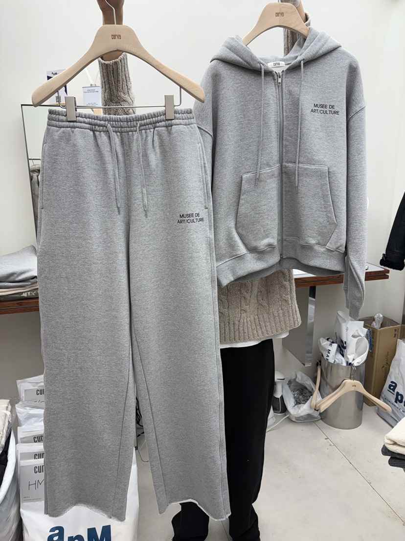 CURVY東大門實拍女士新款推薦真品時尚24秋夏人氣套裝拉鏈連帽CURVY套裝