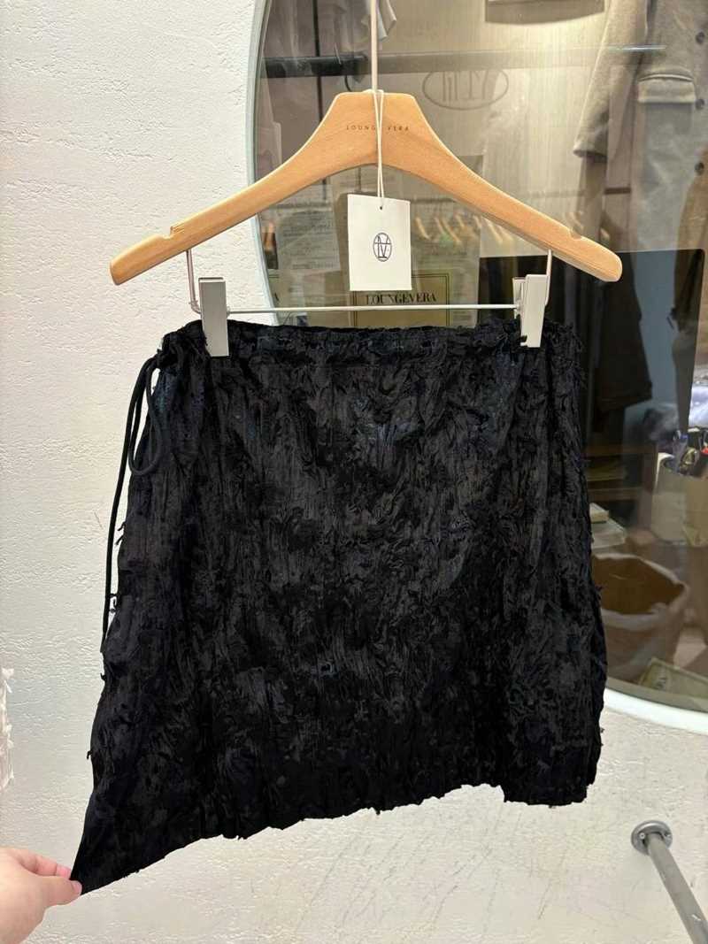 LOUNGE VERA直郵韓國代購女裝新款職業推薦人氣時尚24秋冬短裙LOUNGE VERA-2件訂短裙