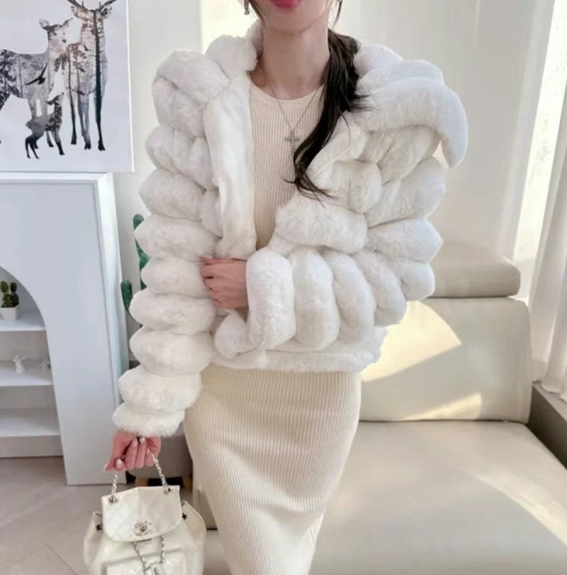 ETEMOY韓國直郵女裝新品真品人氣職業熱賣休閑短款大衣毛皮ETEMOY短款大衣