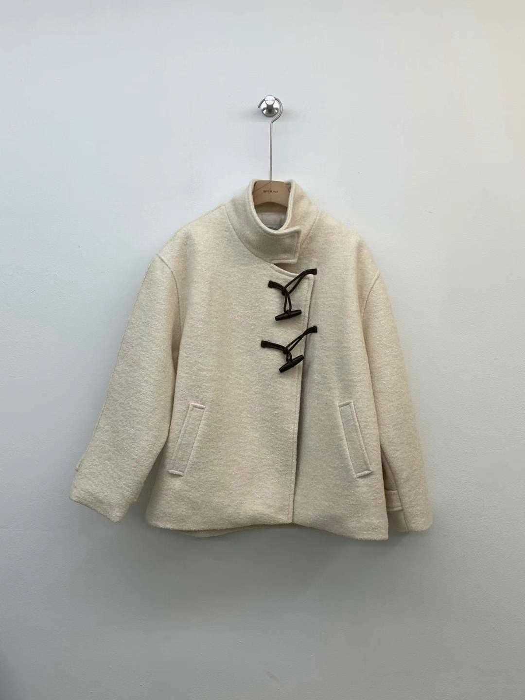 ROOM.698東大門代購女裝新款職業休閑熱賣時尚推薦短款大衣ROOM.698短款大衣