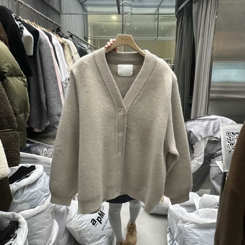 TOPQUEEN韓國直郵女裝新品休閑真品推薦人氣職業25春夏毛衣春款UOOV毛衣