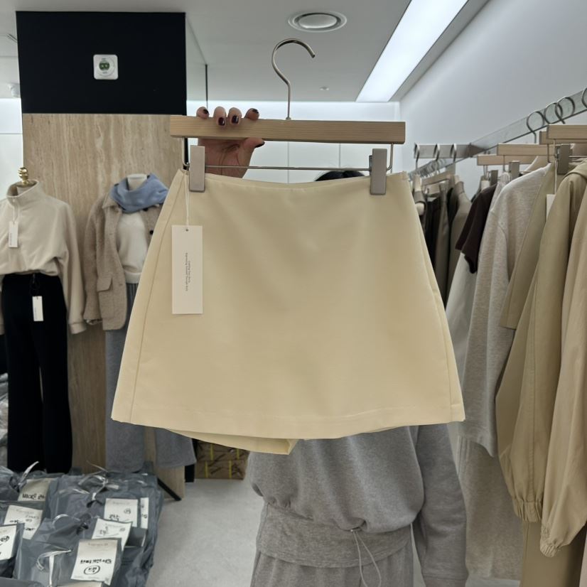 WRITTEN BY東大門實拍女裝新品推薦人氣時尚25春夏裙褲春款WRITTEN BY裙褲