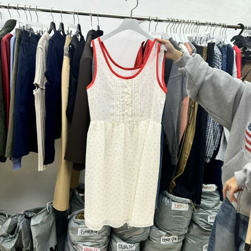 Lay oveR韓國直郵東大門實拍女裝新品25春季人氣連衣裙春款E/E/E連衣裙