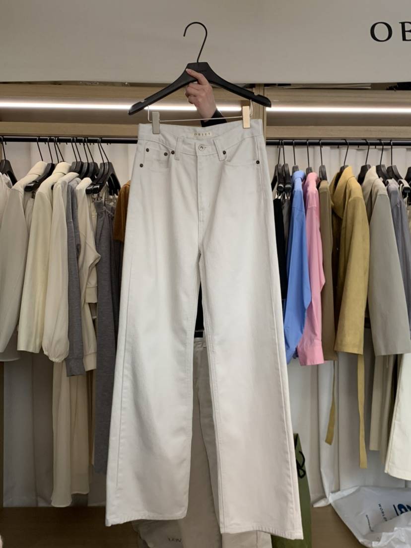 OBJET東大門代購女裝新品25春夏職業真品熱賣人氣牛仔褲奶油色love us u/OBJET牛仔褲