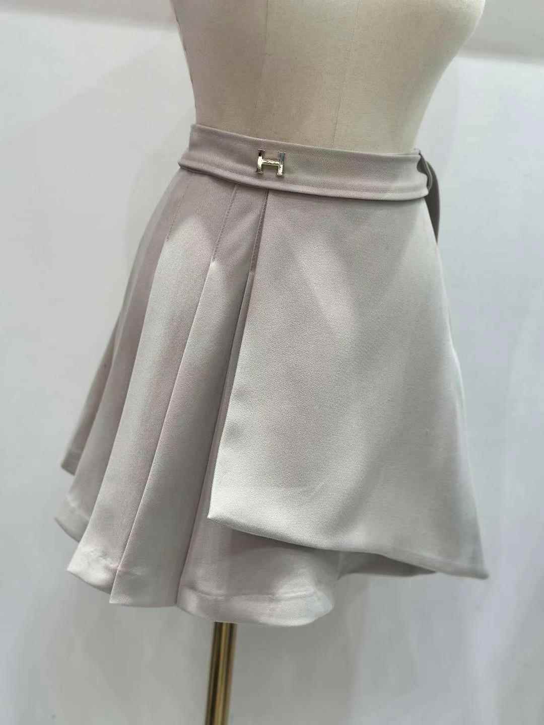 HEE SHOP韓國直郵女裝新款25春夏真品休閑人氣職業熱賣短裙HEE SHOP短裙