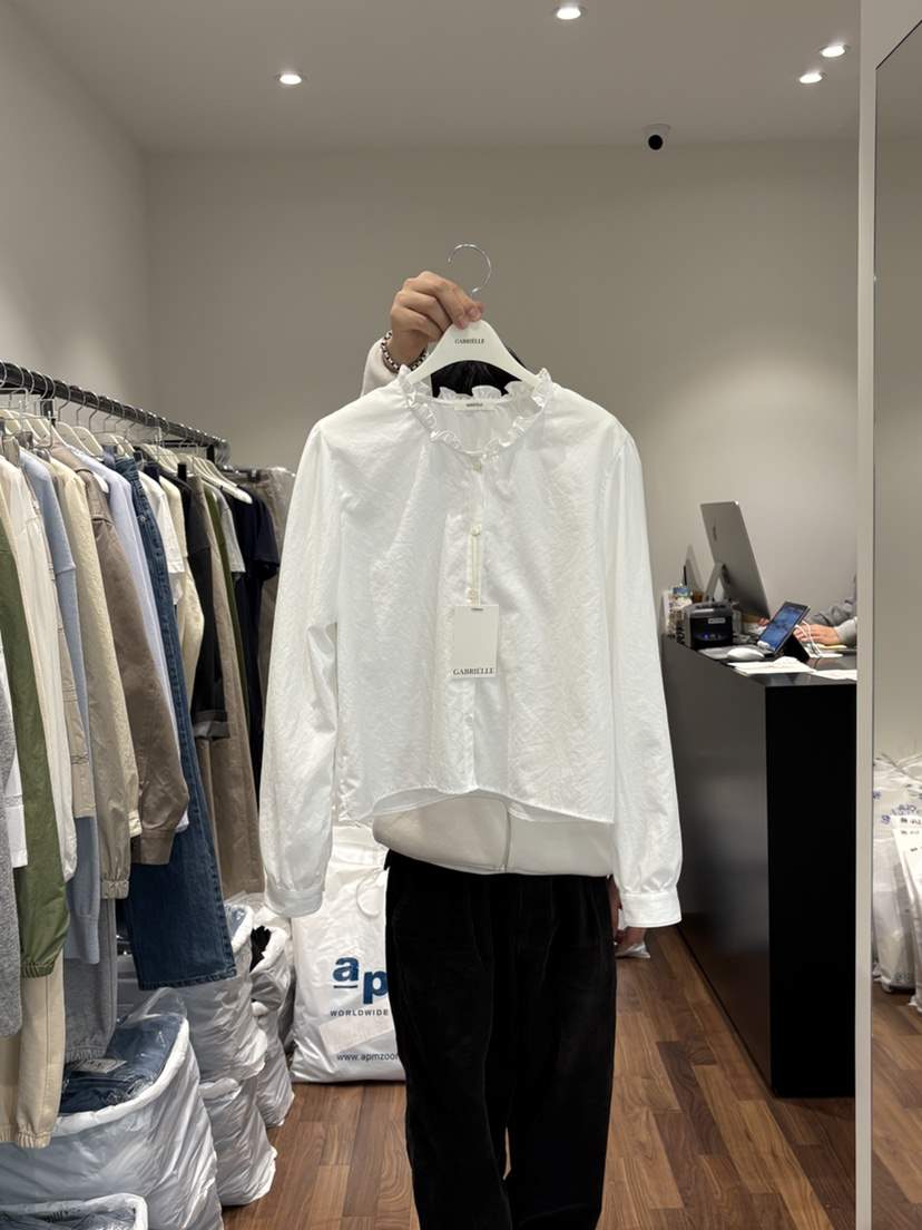 GABRIELLE韓國直郵東大門代購女裝新品時尚推薦25春夏襯衫蕾絲衫GABRIELLE襯衫/蕾絲衫