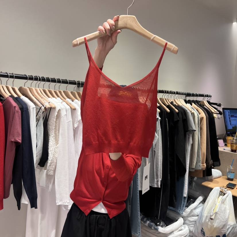 ORMORE韓國直郵東大門代購女裝新款推薦人氣真品熱賣吊帶背心ORMORE吊帶/背心