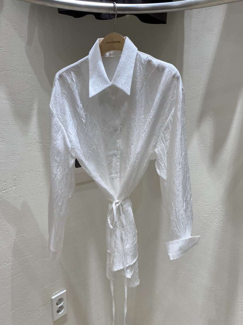 COCOMATON韓國直郵東大門實拍女裝新品熱賣襯衫蕾絲衫含腰繩COCOMATON襯衫/蕾絲衫