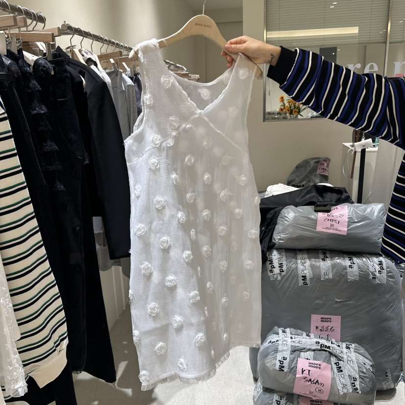 MOREMORE韓國㊣直郵東大門代購女裝新款25春夏職業人氣連衣裙more more連衣裙