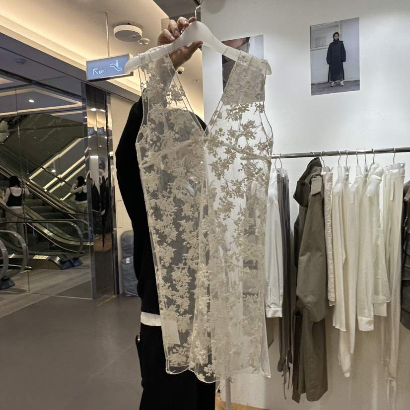MAINT直郵韓國代購㊣女裝新品時尚人氣推薦休閑熱賣連衣裙刺繡MAINT連衣裙