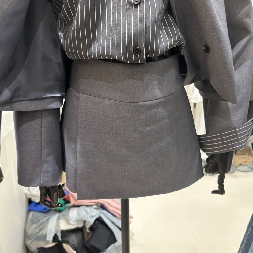 BES韓國直郵㊣東大門實拍女裝新款時尚熱賣職業25春夏人氣裙褲BES裙褲