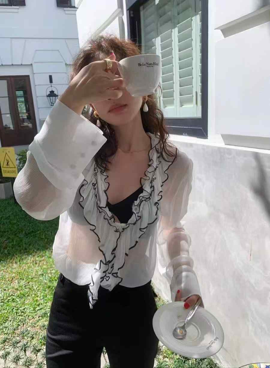 IN A ROW韓國直郵㊣女裝新款職業休閑推薦熱賣襯衫蕾絲衫IN A ROW襯衫/蕾絲衫