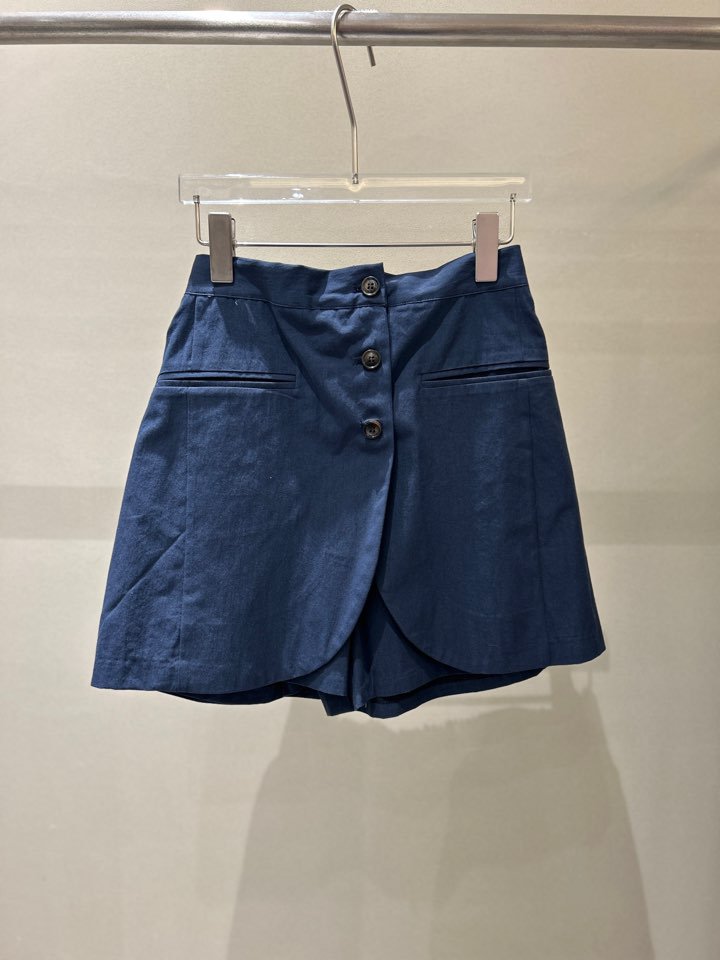 LATTE東大門實拍女士新款真品25春夏時尚推薦人氣熱賣職業短裙LATTE短裙