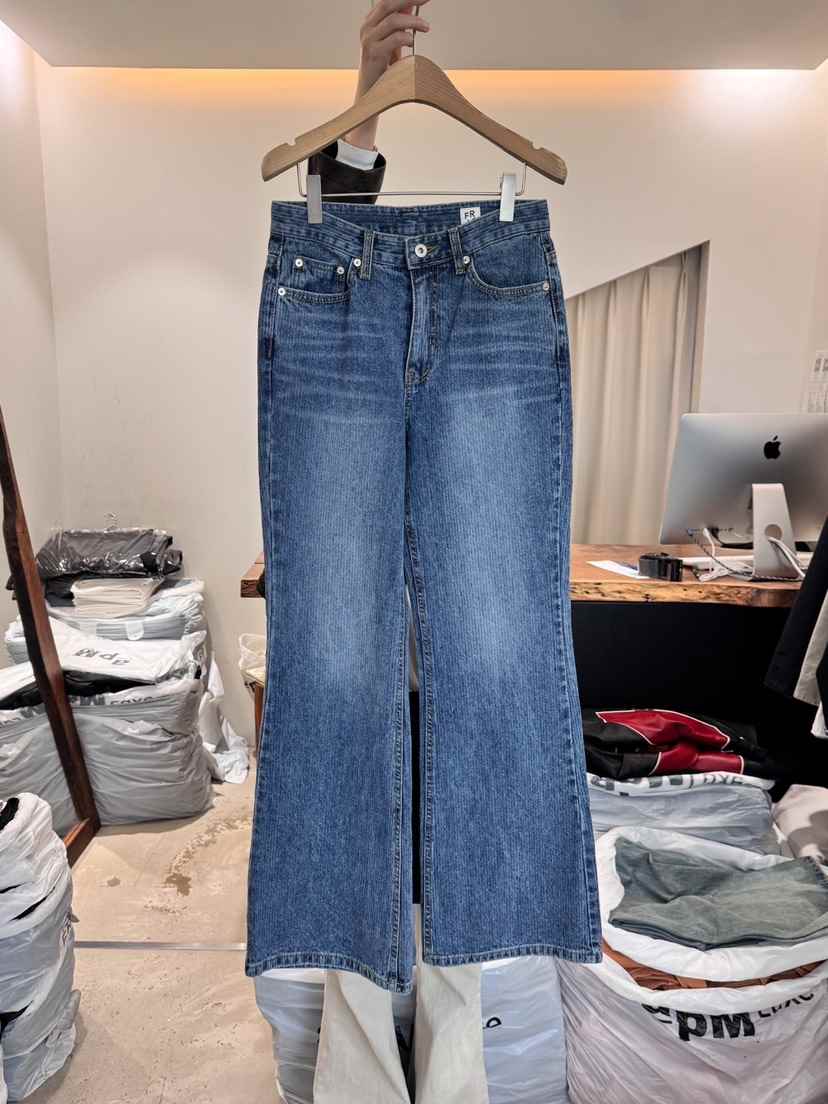 FRIC韓國直郵㊣東大門實拍女裝新款熱賣時尚推薦人氣牛仔褲FRIC牛仔褲