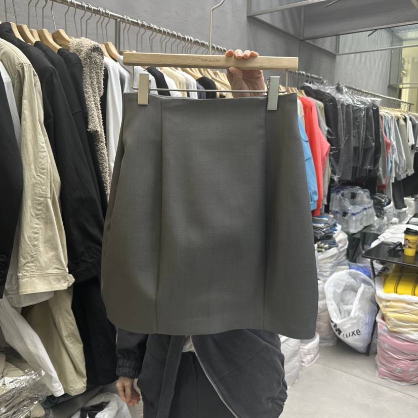 UOOV韓國直郵㊣東大門實拍女裝新款休閑25春夏職業熱賣短裙UOOV短裙