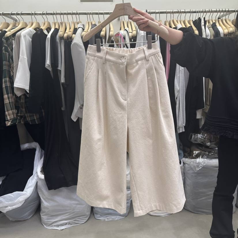 VIVEL韓國直郵女裝新品時尚真品推薦職業人氣熱賣25春夏短褲VIVEL短褲