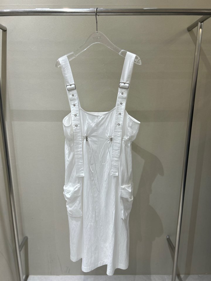 LATTE東大門實拍女士新品職業25春夏真品休閑人氣時尚連衣裙LATTE連衣裙