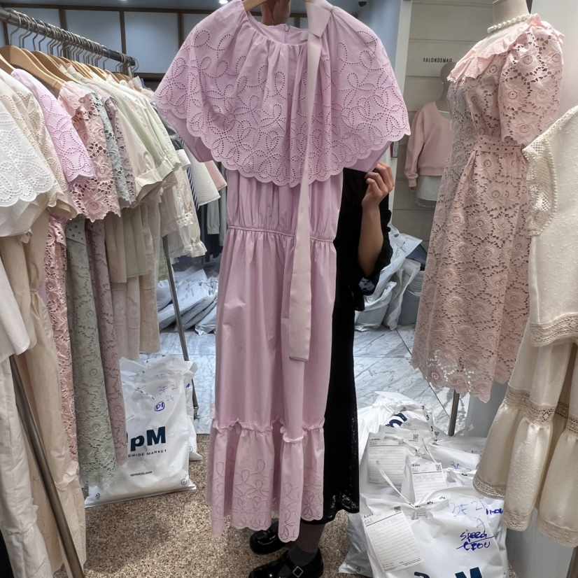 A東大門直郵女士新品真品推薦25春夏職業人氣連衣裙含脖帶斗篷A STORE連衣裙
