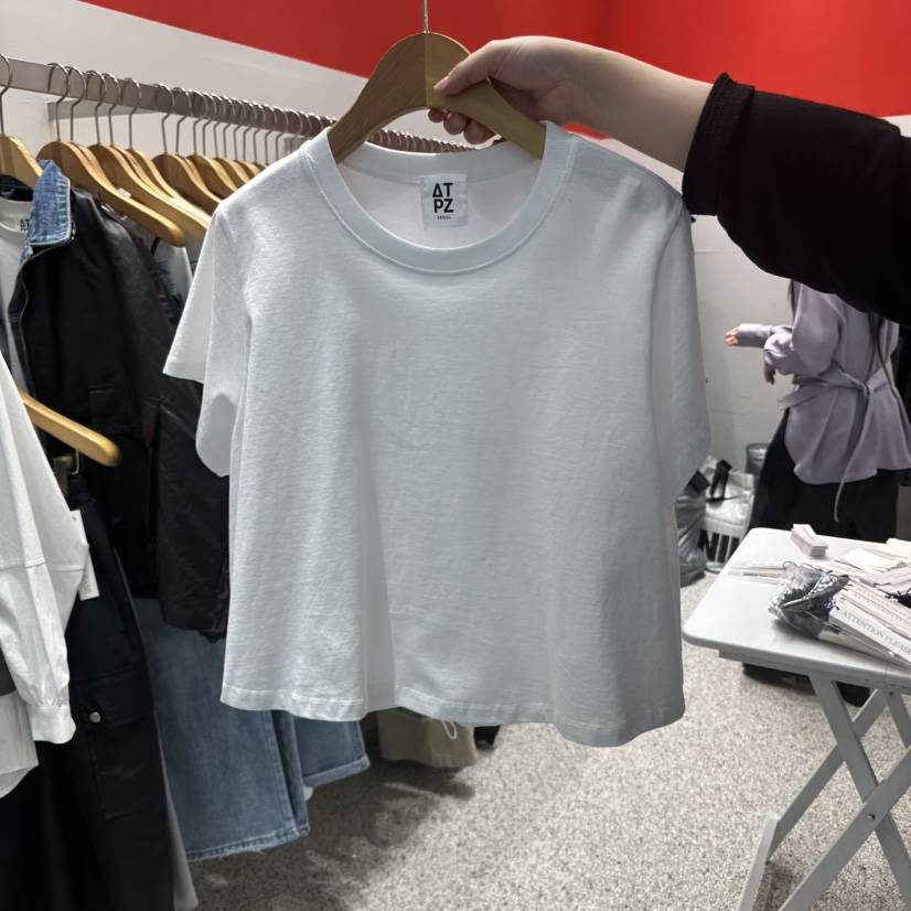 ATPZ韓國直郵㊣東大門實拍女裝新品休閑人氣時尚T恤喇叭短款ATTENTION PLEAEST恤