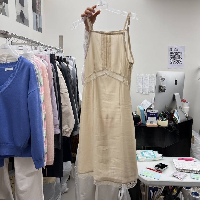 SOLD OUT韓國直郵㊣東大門實拍女裝新品休閑人氣熱賣連衣裙SOLD OUT連衣裙
