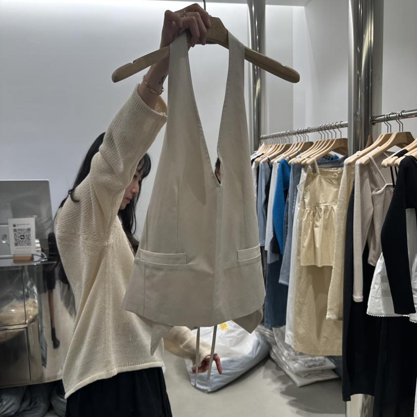 AHOY韓國直郵㊣女裝新款休閑時尚推薦人氣職業熱賣25春夏馬甲AHOY馬甲