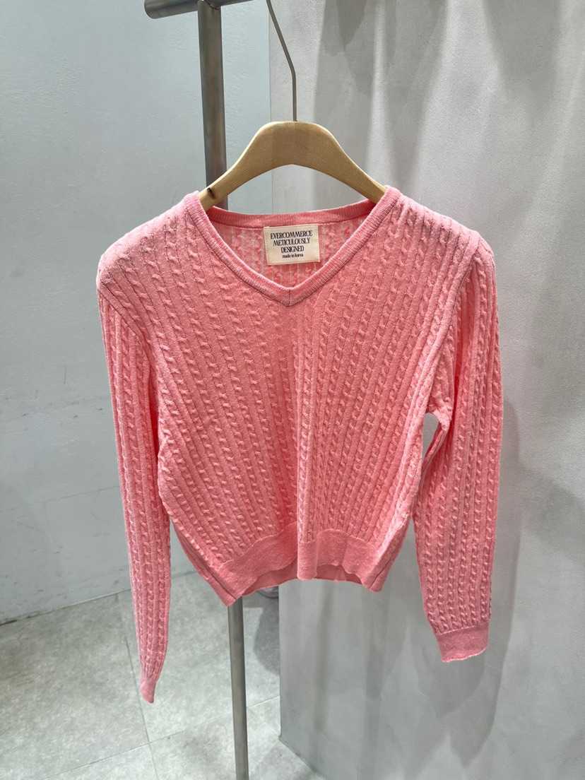 EVERCOMMERCE METICULOUSLY DESIGNED韓國直郵㊣女裝新款時尚針織衫EVERCOMMERCE METICULOUSLY DESIGNED針織衫