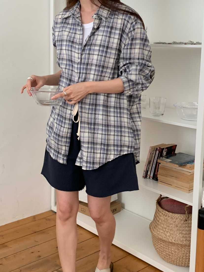 PLANTS ON GRAY韓國直郵㊣女裝新品推薦人氣襯衫蕾絲衫格紋PLANTS ON GRAY襯衫/蕾絲衫
