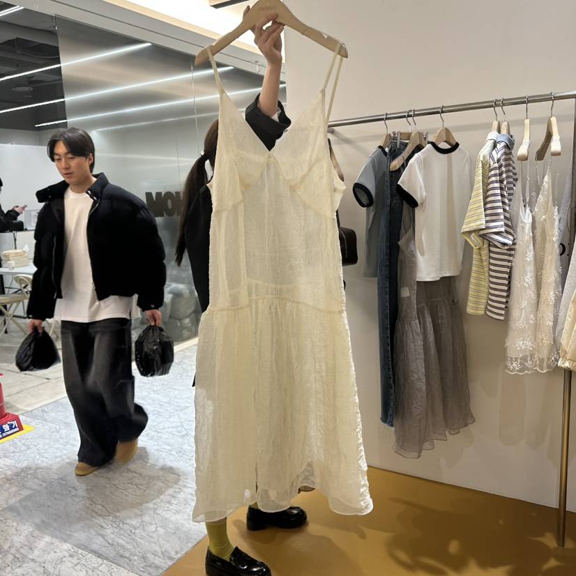 DE VENTI東大門直郵女裝新品時尚25春夏真品連衣裙不含內搭DE VENTI連衣裙