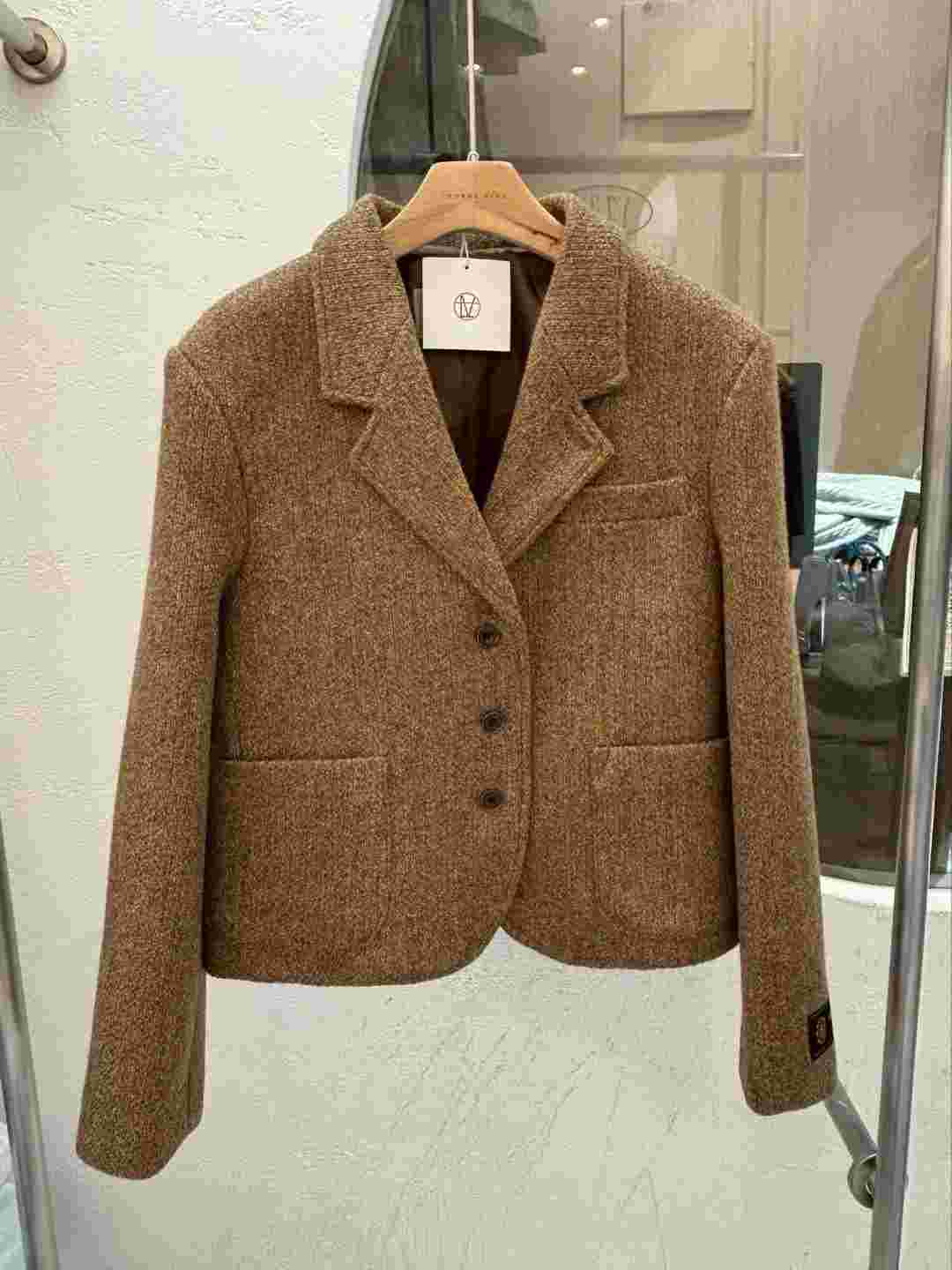 LOUNGE VERA直郵韓國代購㊣女裝新品人氣職業熱賣推薦夾克LOUNGE VERA-2件訂夾克