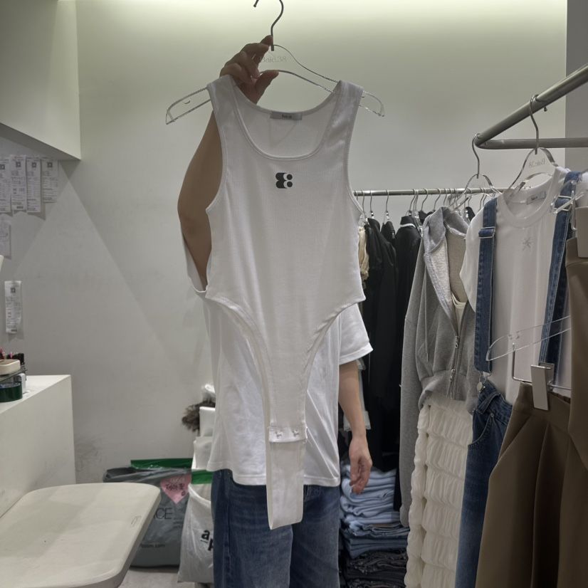 BAIE.38韓國直郵㊣女裝新品時尚休閑推薦25春夏熱賣吊帶背心BAIE.38吊帶/背心