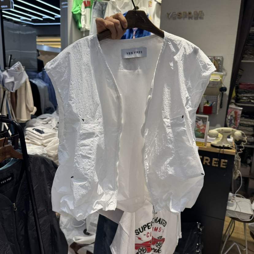 YESFREE韓國直郵㊣女裝新品時尚熱賣人氣休閑推薦25春夏馬甲YESFREE馬甲