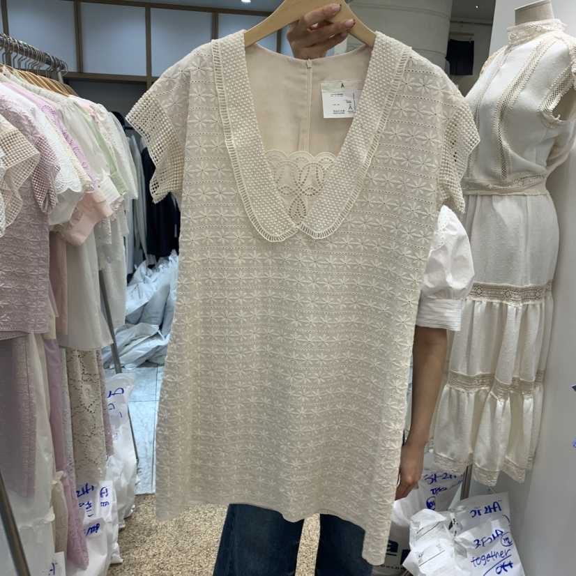 A韓國代購女裝新品時尚休閑真品熱賣職業推薦人氣連衣裙V領A STORE連衣裙