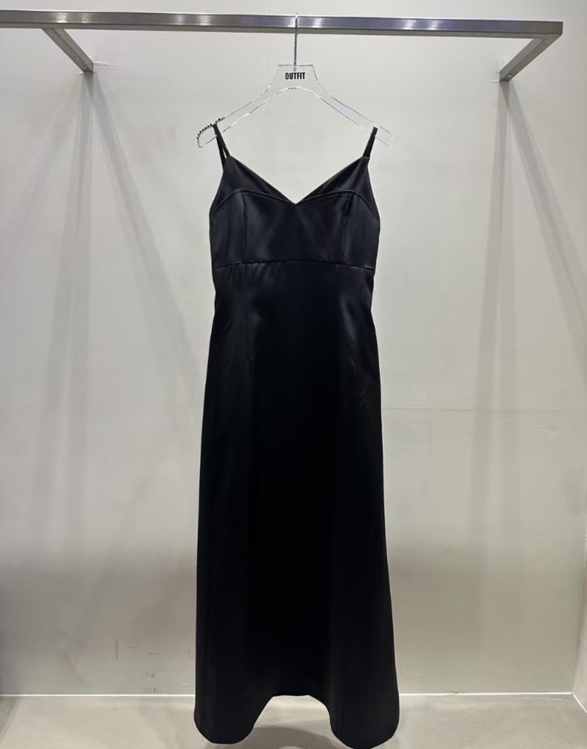 OUTFIT東大門實拍女裝新款推薦休閑真品25春夏熱賣時尚連衣裙OUTFIT連衣裙